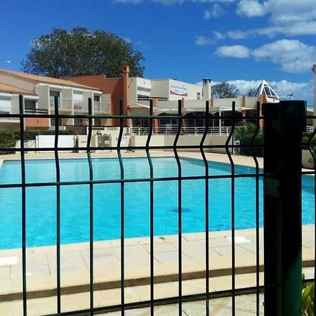 Capao Appartement Climatise Grande Terrasse Place Parking & Piscine Agde Kültér fotó