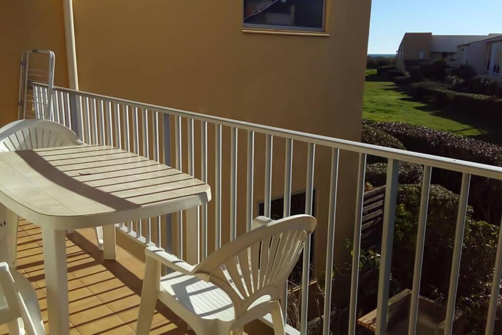 Capao Appartement Climatise Grande Terrasse Place Parking & Piscine Agde Kültér fotó